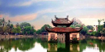 Chùa Thầy đã được tạo dựng từ rất lâu đời dưới triều Lý