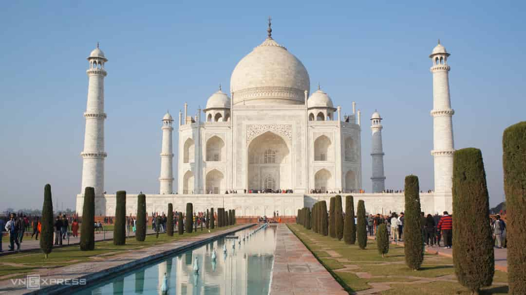 Lăng mộ Taj Mahal là một khu lăng mộ của vị vua dành cho vợ