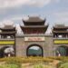 Cổng Tam Quan là địa điểm đầy hấp dẫn ở ngôi chùa cổ này