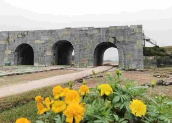 Thành Nhà Hồ với kiến trúc vô cùng độc đáo mà hiếm nơi nào có được