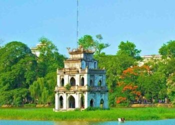 Tháp Rùa là một ngôi tháp cổ kính nằm ở giữa lòng hồ Gươm 