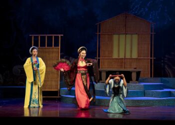 Chèo hiện đại ra đời