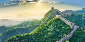 Kế giường Đông Kích Tây để bí mật xây dựng lăng mộ