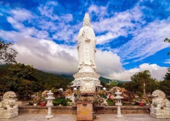 Bí ẩn chùa Linh Ứng