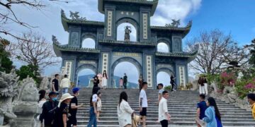 Cả một quần thể những hạng mục như Chánh điện