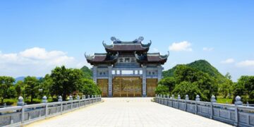 Vé xe điện Chùa Bái Đính đi lại