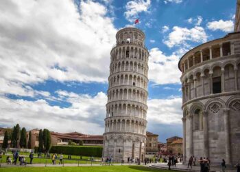 Cách để đi tới Tháp Nghiêng Pisa