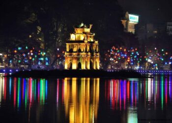 Cách đi từ nhà bạn đến Hồ Gươm