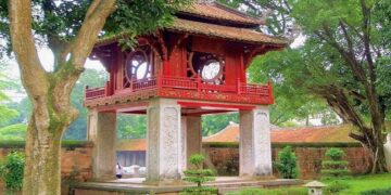 Tham quan Văn Miếu – Quốc Tử Giám